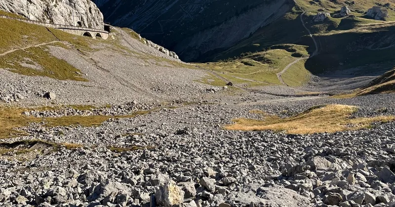 Geführte Gipfelwanderung mit Zahnradbahn & Gondelbahn